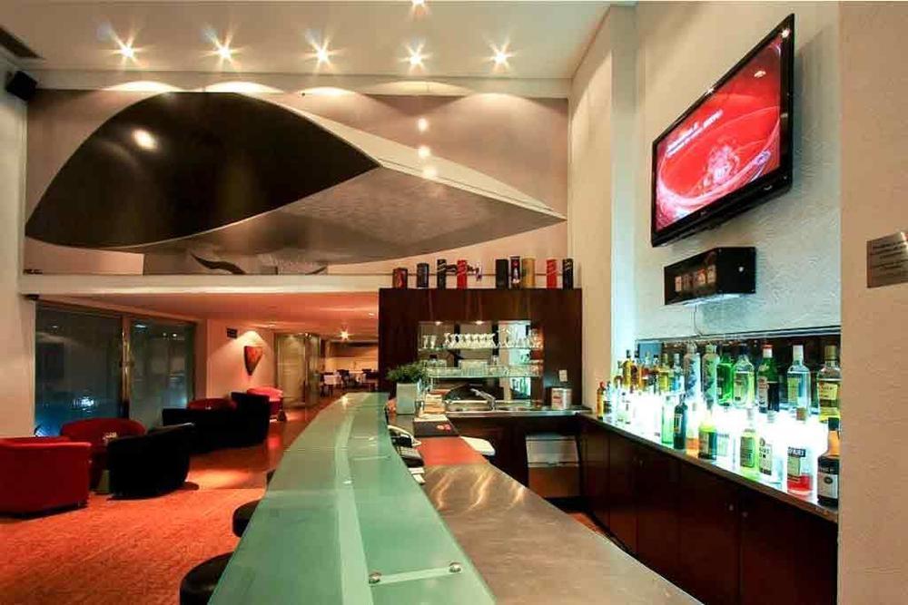 Mercure Curitiba Centro Ресторан фото