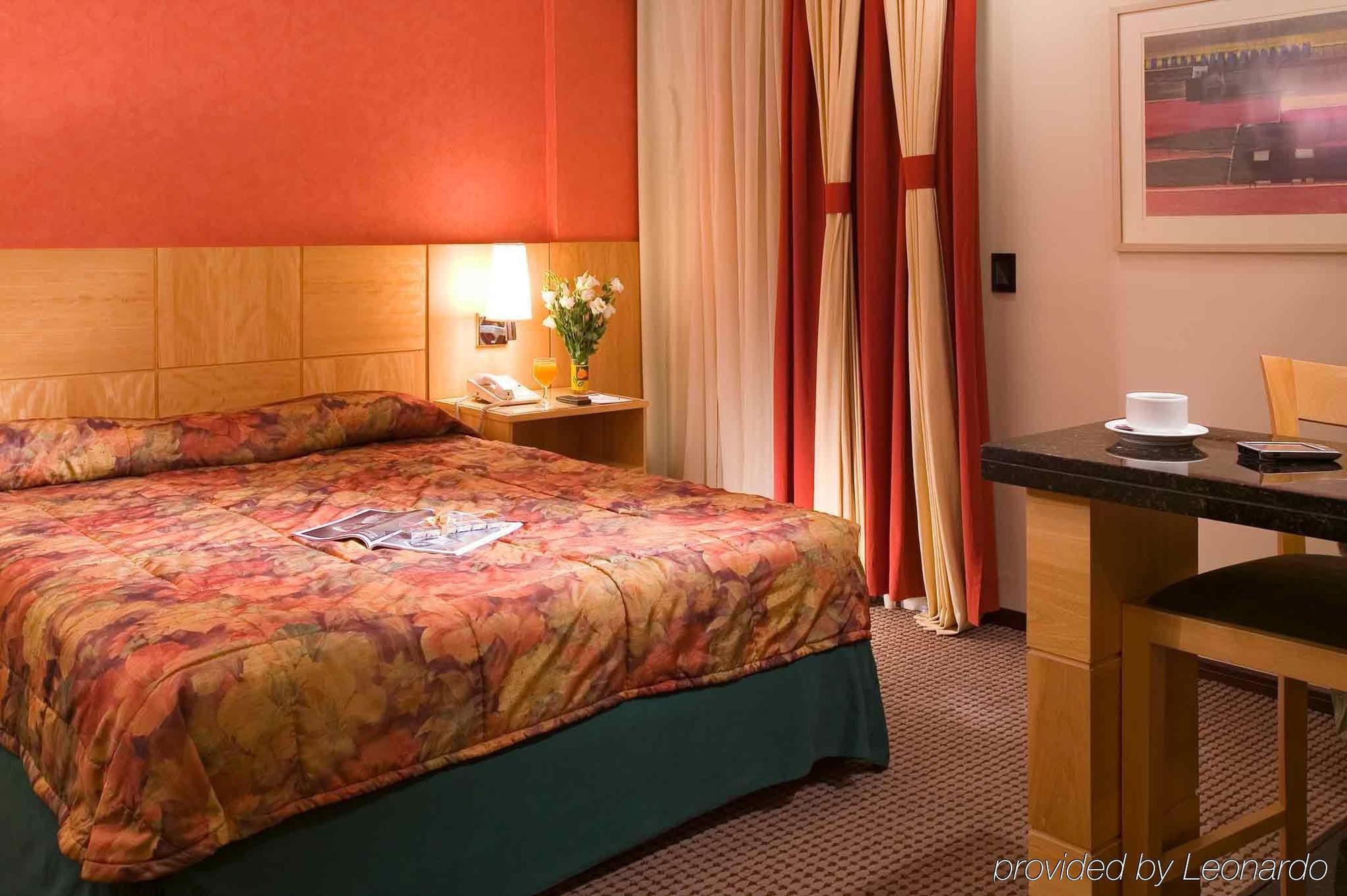 Mercure Curitiba Centro Номер фото